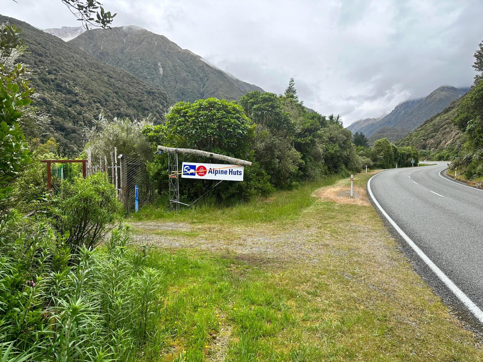 Basic, Super 'Cosy' Cabin In The Middle Of National Park And Mountains Apartamento Otira Exterior foto