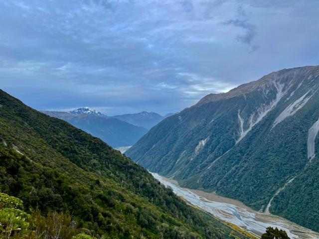 Basic, Super 'Cosy' Cabin In The Middle Of National Park And Mountains Apartamento Otira Exterior foto